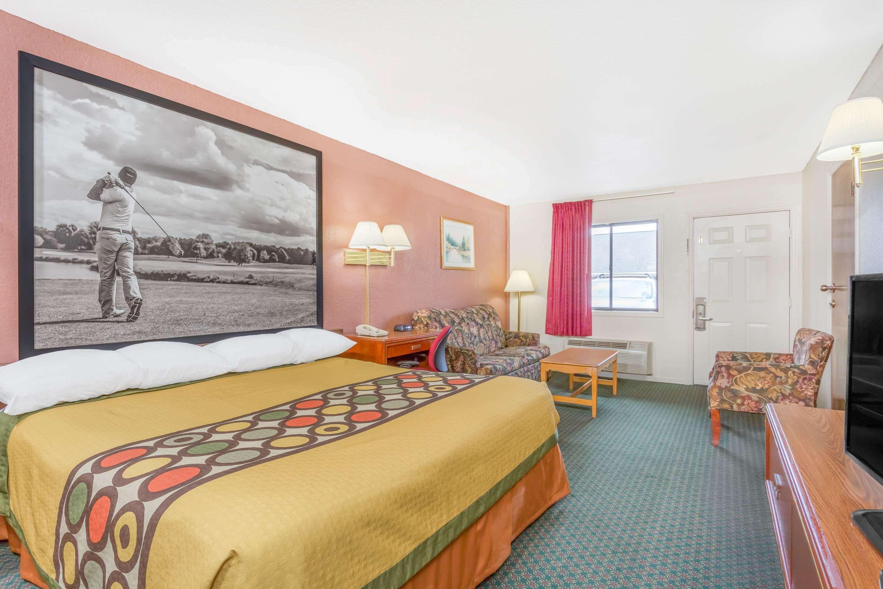 Super 8 By Wyndham Santee Hotel Exterior photo