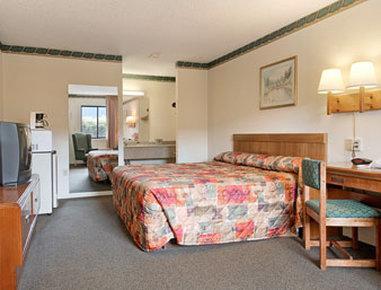 Super 8 By Wyndham Santee Hotel Exterior photo